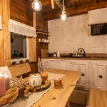 Bukowe Zacisze Feriehus Szczytna