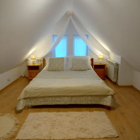 Bukowe Zacisze Ferienhaus Szczytna