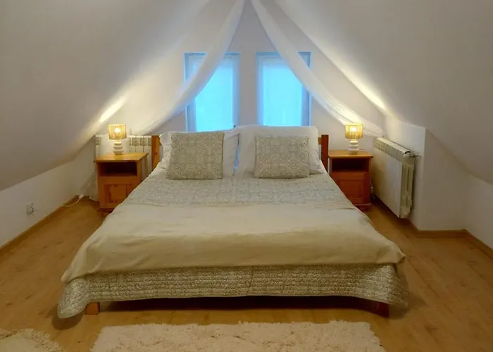 Bukowe Zacisze Holiday home Szczytna